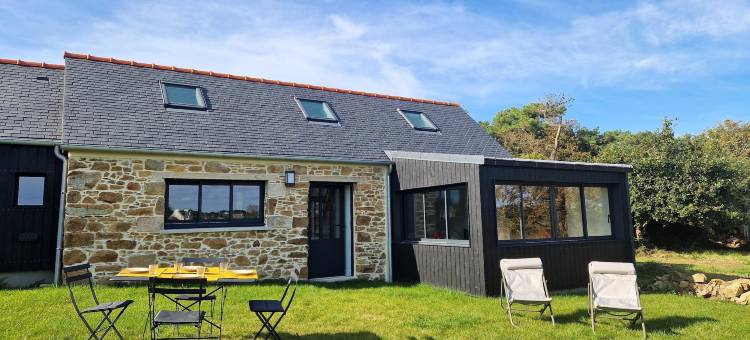 Holiday Home in Plougasnou near Guerzit Beach图片