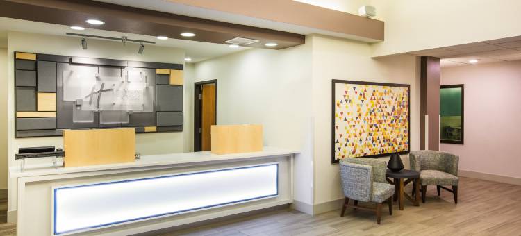 智选假日套房酒店贝尔维尤(奥马哈面积)(Holiday Inn Express & Suites Bellevue (Omaha Area))图片