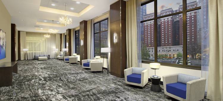 匹兹堡中心希尔顿安泊酒店(Embassy Suites by Hilton Pittsburgh Downtown)图片