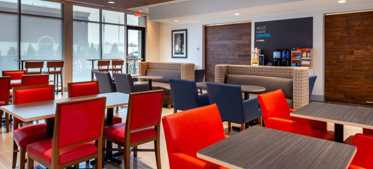 罗密欧维尔乔利埃特北智选假日套房酒店(Holiday Inn Express & Suites ROMEOVILLE - JOLIET NORTH by IHG)图片