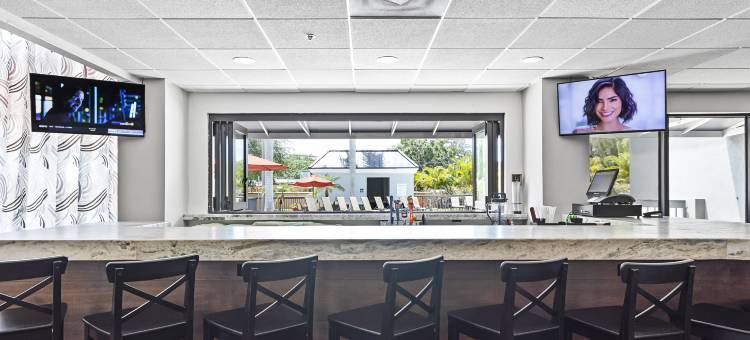 圣彼得堡西假日酒店(Holiday Inn ST. PETERSBURG WEST by IHG)图片
