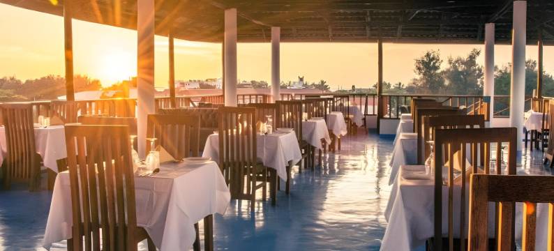 金丝雀金色酒店(Golden Hotel)图片