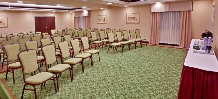 智选假日套房酒店安大略省(Holiday Inn Express & Suites Ontario)图片