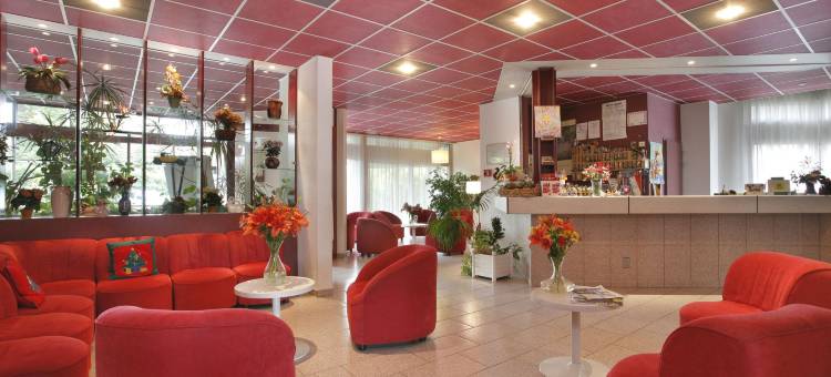 托农莱班彩虹原创城市酒店(Logis Hotel Arc En Ciel)图片