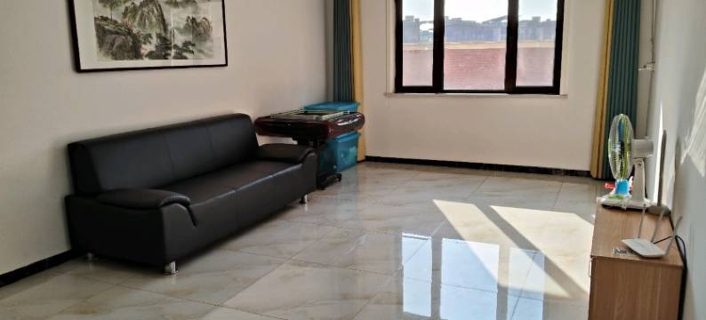 近航母主题公园现代简约三居公寓(渔航路分店)图片