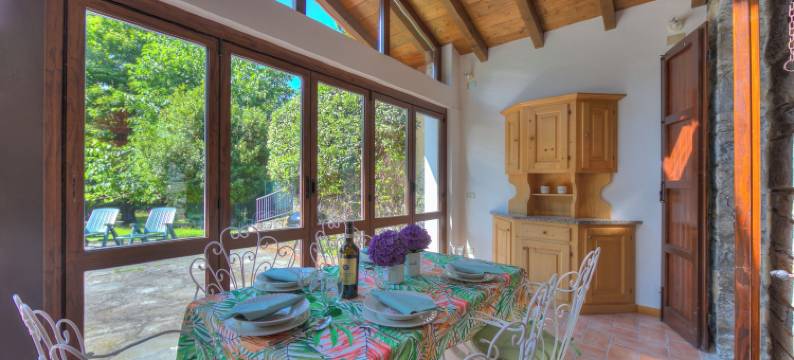 Villa Il Castagno浴室从海滩几分钟(Villa Il Castagno Few Min from Beach - Happy Rentals)图片