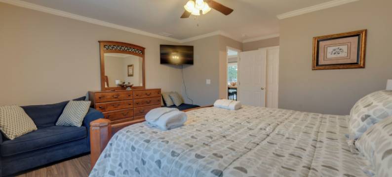 适合家庭的住宅，带露台，靠近Colonial Beach!(Family-Friendly Home w/ Deck Near Colonial Beach!)图片