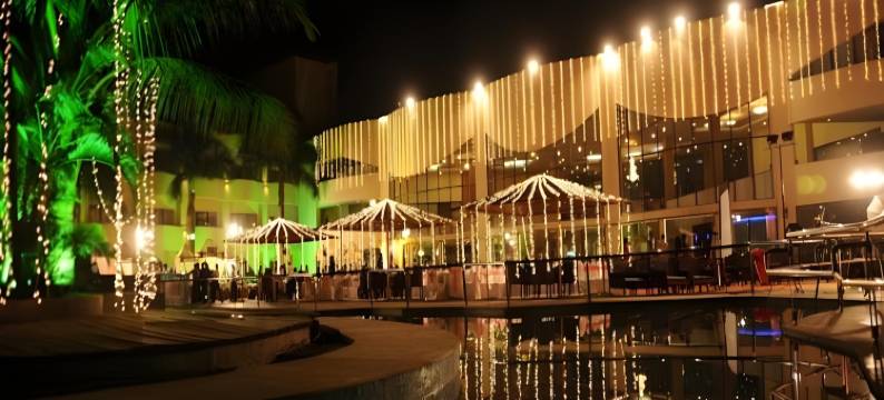 默兹木星业务和豪华酒店(Meuse Jupiter Business and Luxury Hotel)图片