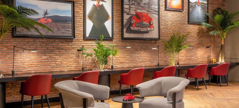 伊兹密尔波尔诺瓦丽笙红酒店(Radisson RED Hotel Izmir Point Bornova)图片