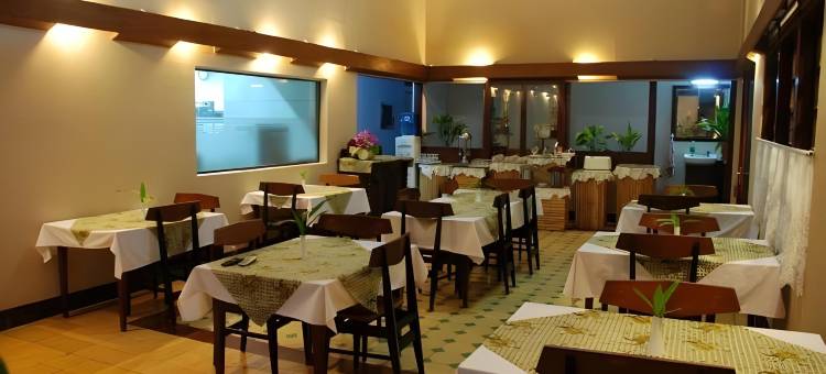 米纳哈萨酒店(Hotel Minahasa)图片