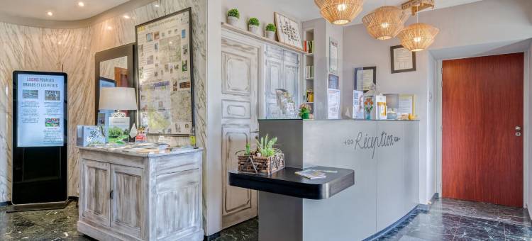 洛吉斯拉梅松卡雷酒店(Logis Hotel Maison Carrée Restaurant O Carré DArt)图片