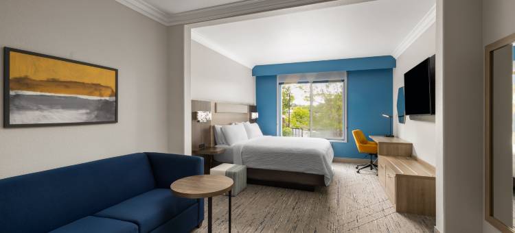 智选假日套房酒店帕索罗布尔斯的(Holiday Inn Express & Suites PASO ROBLES by IHG)图片