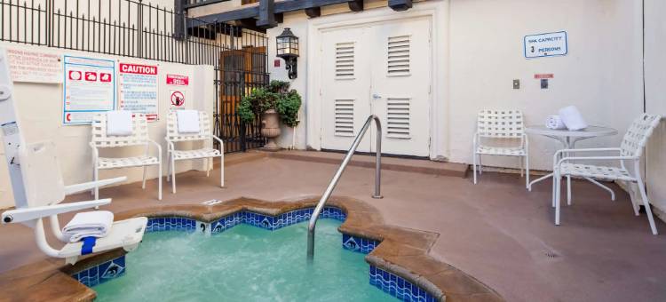 卡宾特里拉贝斯特韦斯特优质酒店(Best Western Plus Carpinteria Inn)图片