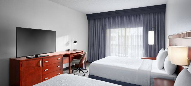 堪萨斯城奥佛兰公园/梅特卡夫学院大道南万怡酒店(Courtyard Kansas City Overland Park/Metcalf, South of College Boulevard)图片