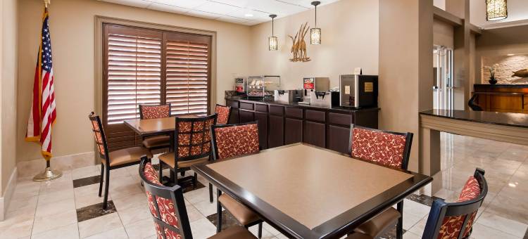 威尼斯市贝斯特韦斯特优质大使优质套房酒店(Best Western Plus Ambassador Suites Venice)图片