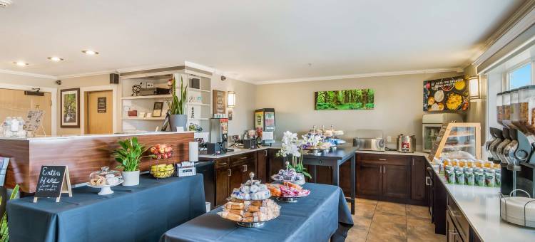 塞奎姆红狮套房酒店(Red Lion Inn & Suites Sequim at Olympic National Park)图片