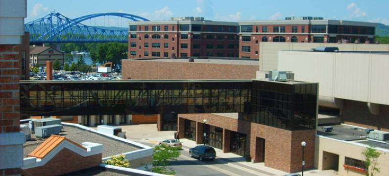 拉克罗斯市中心假日酒店及套房(Pearl Street Hotel)图片