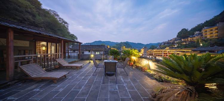 凤凰时光若初见江景民宿(杜田路1号分店)图片