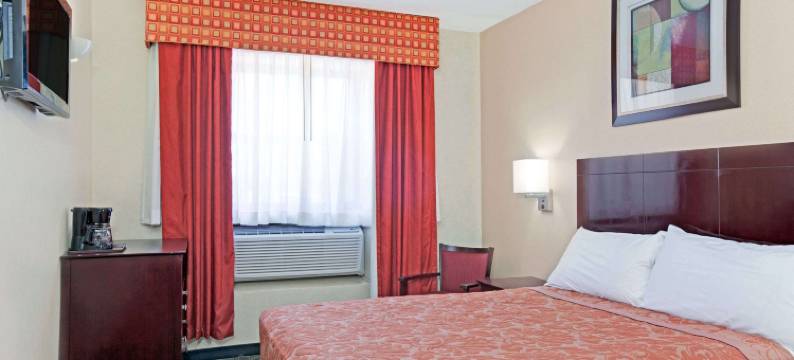 长岛市LGA速8酒店(Super 8 by Wyndham Long Island City LGA Hotel)图片