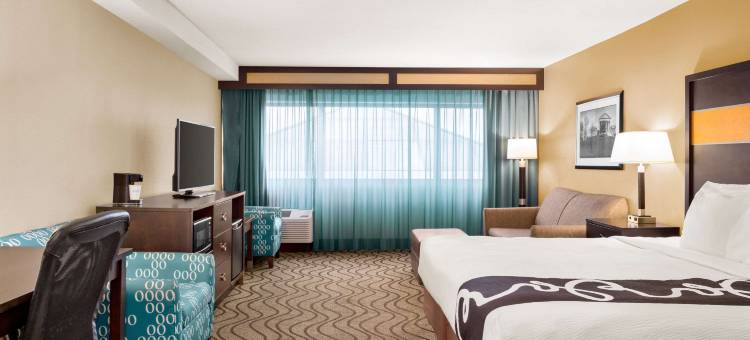 里士满中洛锡安拉昆塔温德姆套房酒店(La Quinta Inn & Suites by Wyndham Richmond-Midlothian)图片