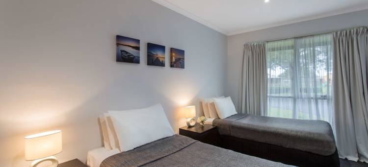 克罗尼尔乡村贝斯特韦斯特汽车旅馆(Best Western Colonial Village Motel)图片