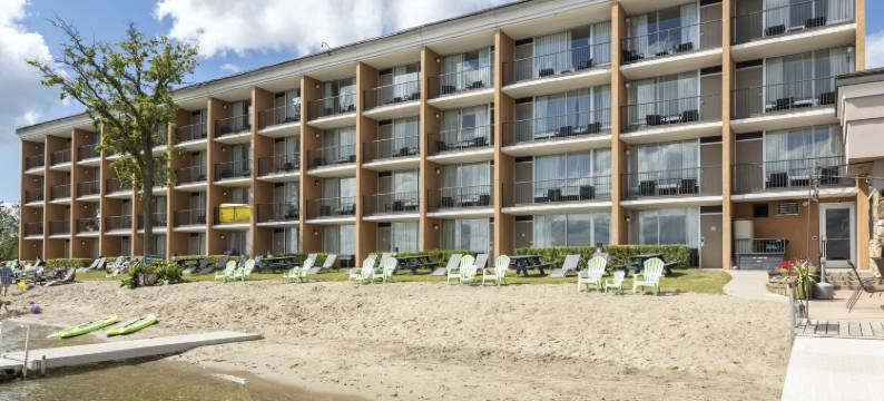 Holiday Inn 底特律湖区(Holiday Inn DETROIT LAKES - LAKEFRONT by IHG)图片