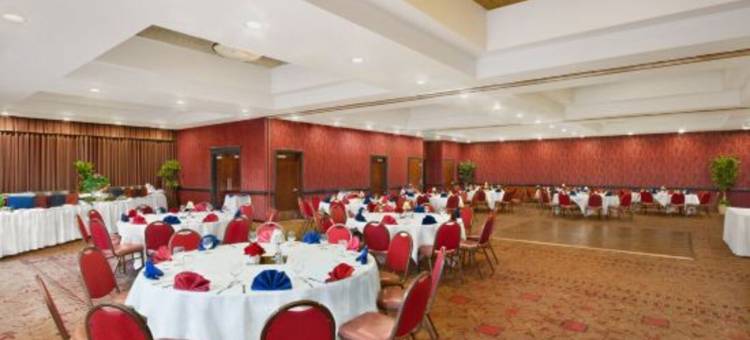 图克维拉南部中心华美达酒店(Ramada by Wyndham Tukwila Southcenter)图片