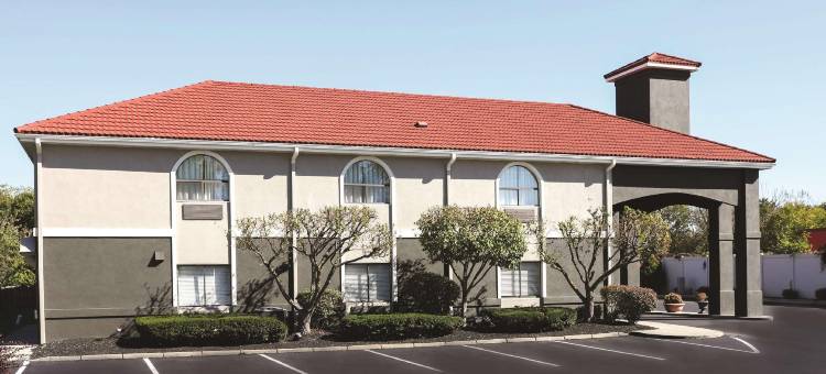 拉昆塔温德姆酒店-近桑达斯基锡达波因特(La Quinta Inn by Wyndham Sandusky Near Cedar Point)图片