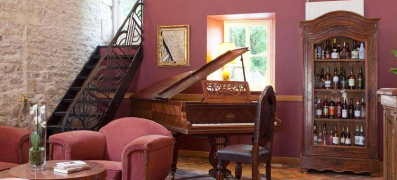 蓝源酒店(Logis la Source Bleue)图片