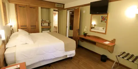 卡尼拉三酒店