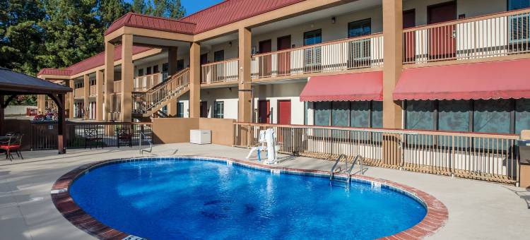 红顶酒店-图珀洛(Red Roof Inn Tupelo)图片