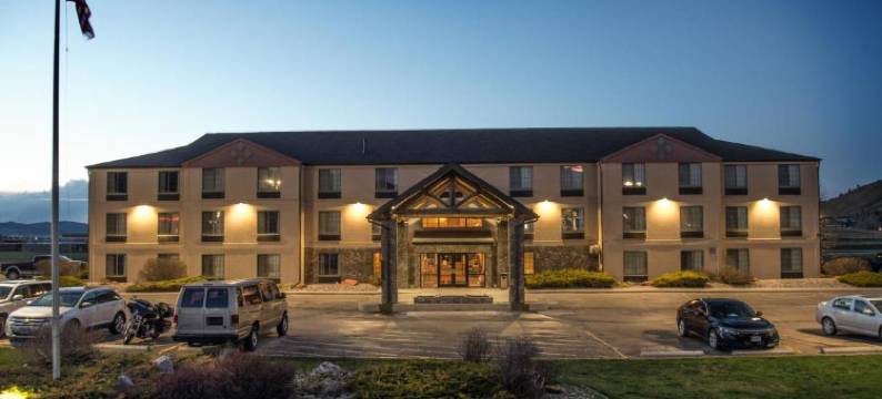 桑默塞特舒适套房酒店 - 黑山丘陵地区(Comfort Inn & Suites Summerset - Black Hills Area)图片