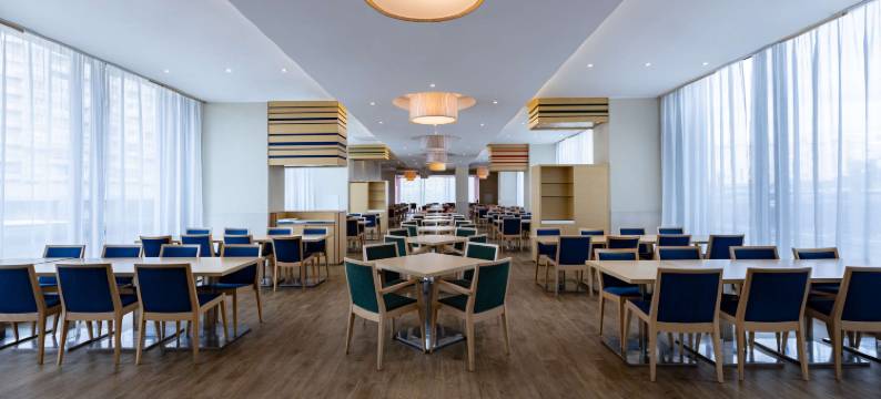 Cosmos St.Petersburg Pribaltiyskaya图片