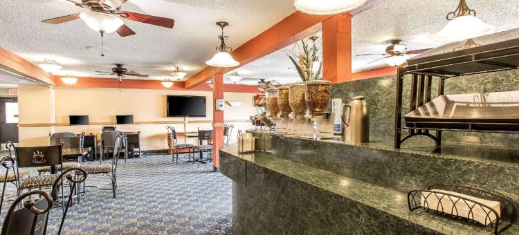 克林顿布伦特伍德旅馆(Brentwood Inn Clinton)图片