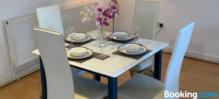 Modern Spacious Flat in Ipswich - Sleeps 6 - Parking图片