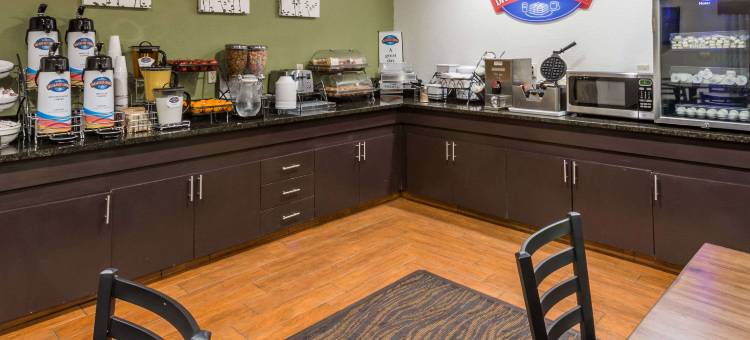 普韦布洛温德姆呗盟酒店(Baymont by Wyndham Pueblo)图片