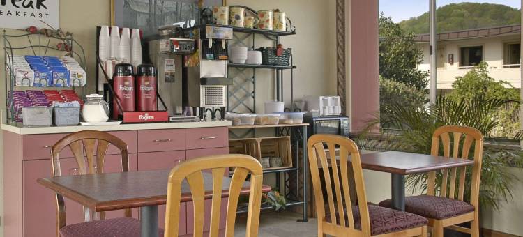 橡树岭诺克斯维尔温德姆戴斯酒店(Days Inn by Wyndham Oak Ridge Knoxville)图片