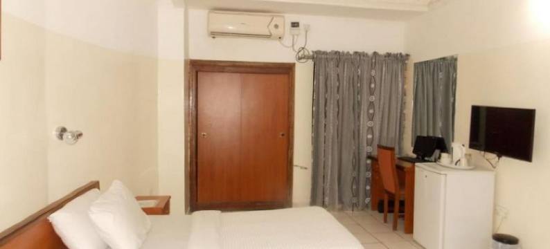 辛诺尼小屋(Sinoni Lodge)图片