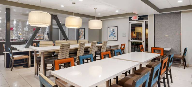 贝斯特韦斯特优质商务优质酒店(Best Western Plus Commerce Hotel)图片