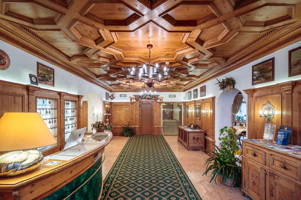 Franceschi Park Hotel Over view