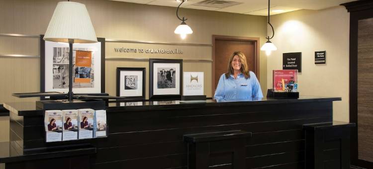 克劳福兹维尔希尔顿欢朋旅馆&套房酒店(Hampton Inn & Suites Crawfordsville)图片
