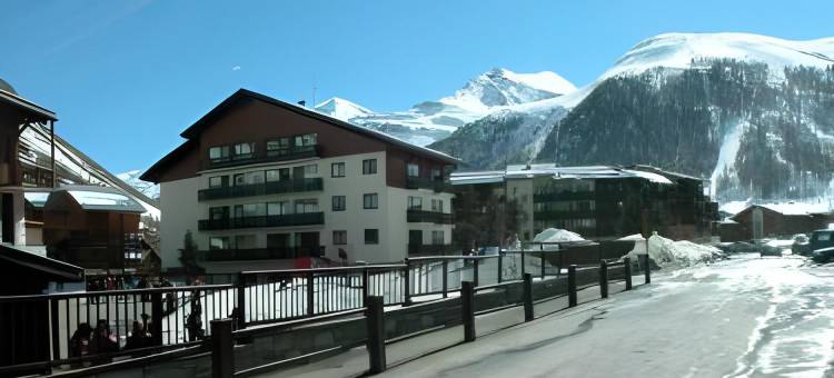 瓦尔花园 - 韦尔代特奥达利斯法义公寓式酒店(Résidence Odalys les Jardins de Val et les Verdets)图片