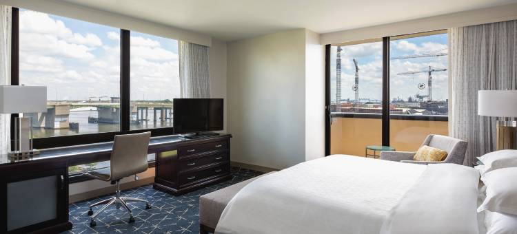 诺福克海湾喜来登酒店(Sheraton Norfolk Waterside Hotel)图片