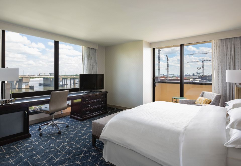 Sheraton Norfolk Waterside Hotel Hotel Overview