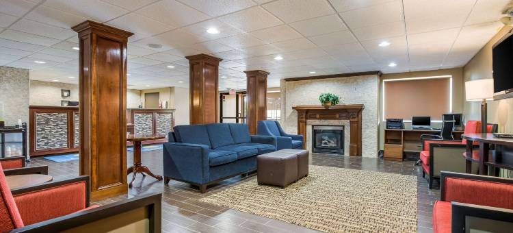 舒适套房酒店-费尔伯恩-近莱特帕特森空军基地(Comfort Inn & Suites Fairborn Near Wright Patterson AFB)图片