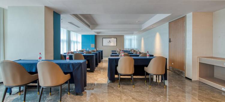 丽呈熹玥·思薇娜Hotel(广州沙园地铁站太古仓店)图片