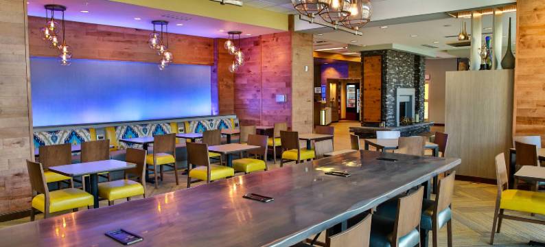 萨凡纳中城万枫酒店及套房(Fairfield Inn & Suites Savannah Midtown)图片