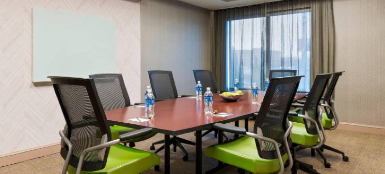 印第安纳波利斯卡梅尔万豪SpringHill酒店(SpringHill Suites Indianapolis Carmel)图片