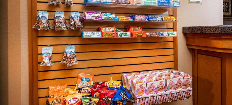 波特兰机场拉昆塔温德姆套房酒店(La Quinta Inn & Suites by Wyndham Portland Airport)图片