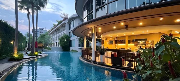 七岩海滩塔拉曼特拉度假酒店(Tara Mantra Cha-Am Resort)图片